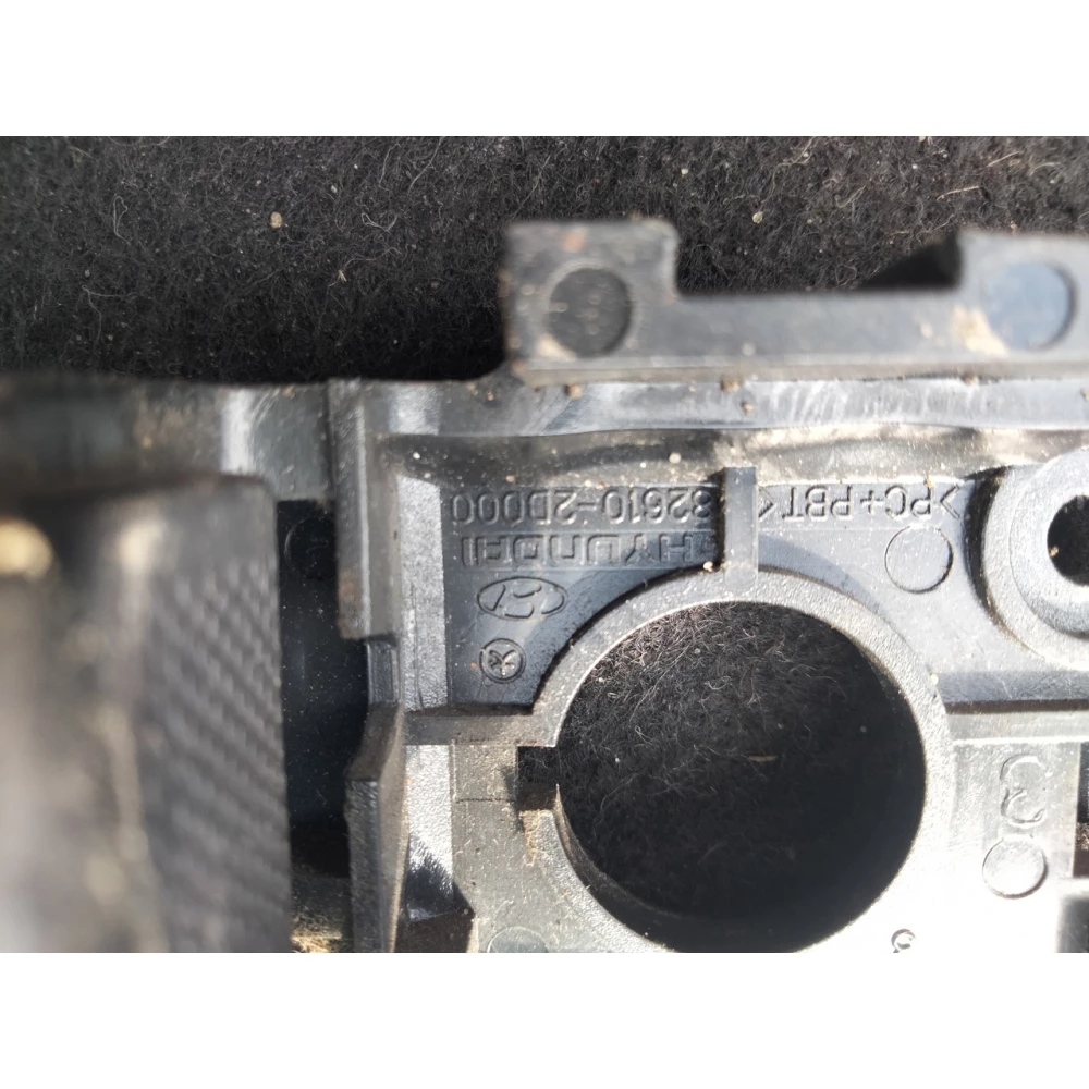 826102D000 ручка двери внутренняя левая Xyundai Elantra XD 3