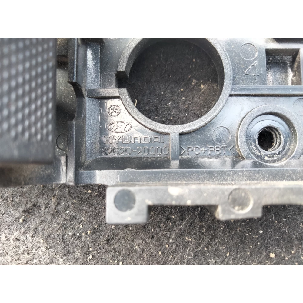 826202D000 ручка двери внутренняя передняя правая Xyundai Elantra XD 3