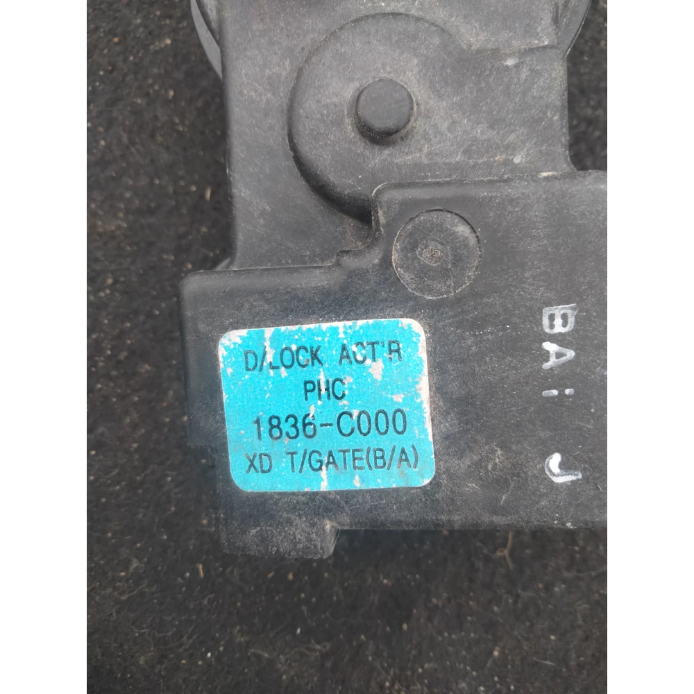 1836-C000 замок крышки багажника Xyundai Elantra XD 3 хетчбек