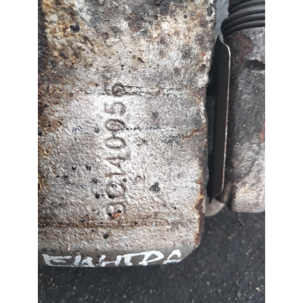 BC140056 суппорт тормозной с скобой Xyundai Elantra XD 3, Kia