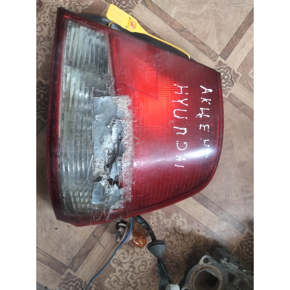 Фонар задній правий Хюндай Акцент 2 (HYUNDAI ACCENT II) 92402-252