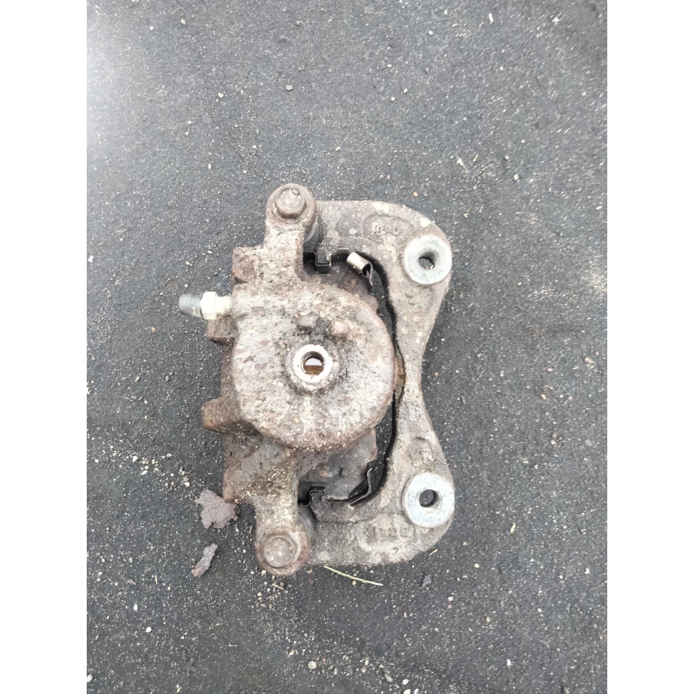 Bc140056 суппорт тормозной передний правый Xyundai Elantra XD 3