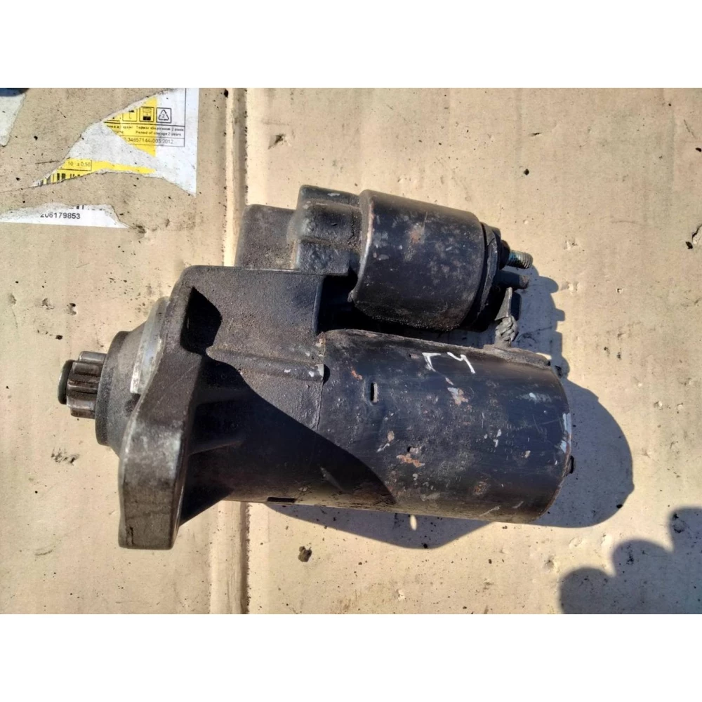 Стартер Volkswagen golf 4 бензин 0001121006 , 020911023 F