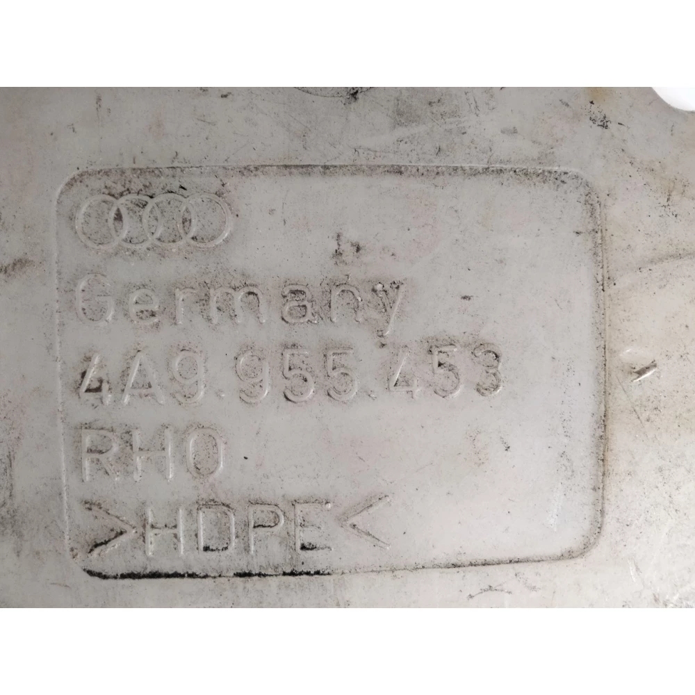 4A9955453 бачок омывателя лобового стекла Audi 80B4,100C4 ,A6C4