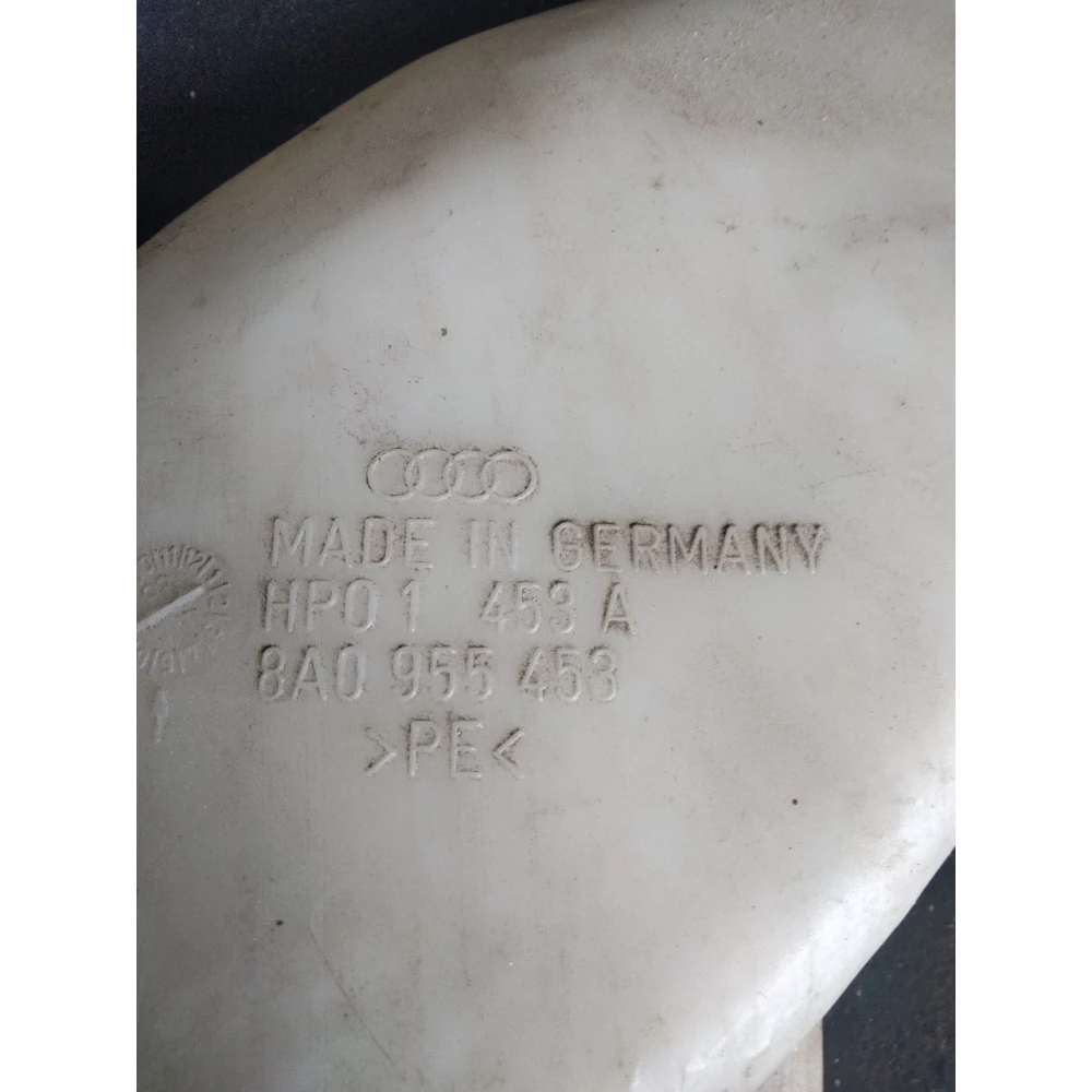 8A0955453 бачок омывателя Audi 80B4