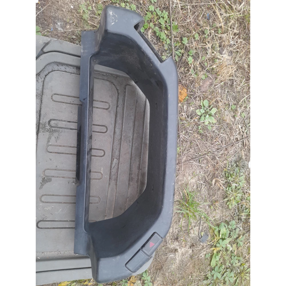 Пластик панели приборов  Mitsubishi Galant