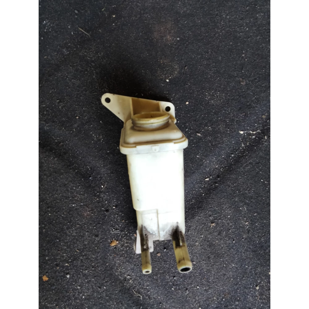 8D0422373C бачок гидроусилителя руля Audi A4 B5,A6 C5 Passat B5