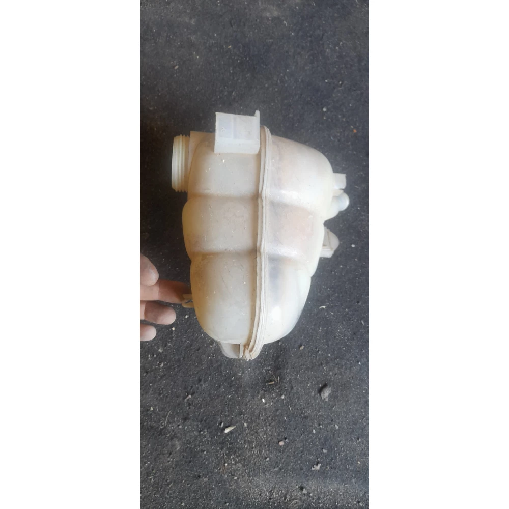 90499838 бачок системы охлаждения opel Vectra B