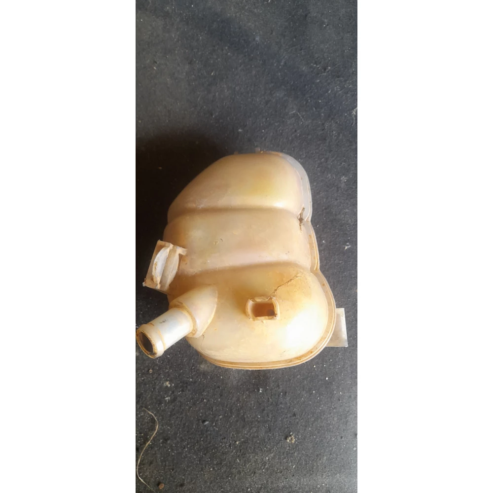 90499809 расшырительный бачок системы охлаждения Opel Vectra B