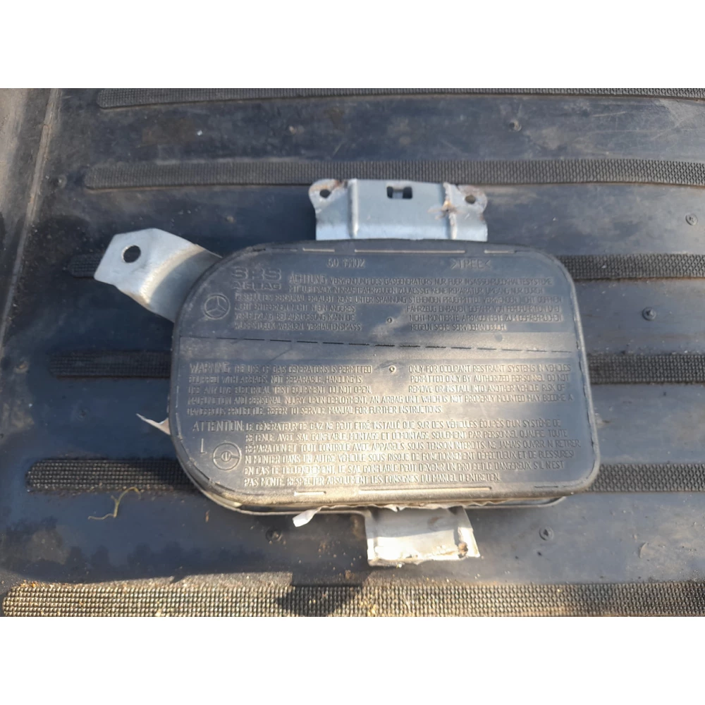 Подушка безпеки Mercedes-Benz w210