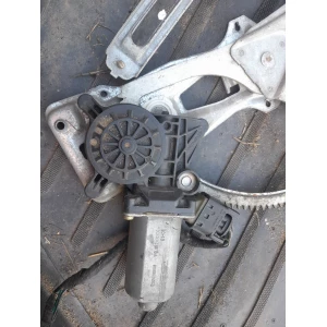 Изображение товара -  Левый моторчик стеклоподйомника Mercedes-Benz w210