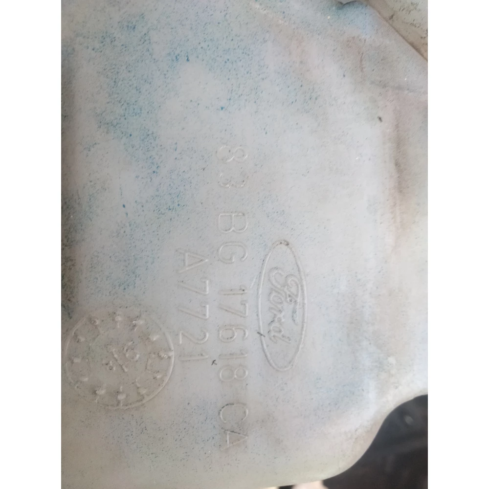 83BG17618CA бачок омывателя Ford sierra