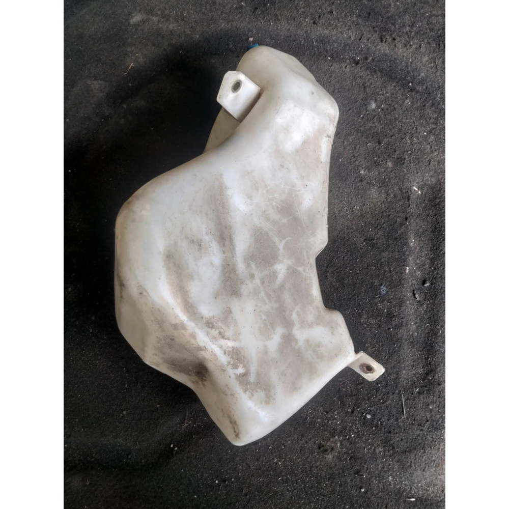 8D0955453B бачок омывателя лобового стекла Audi A4 B5
