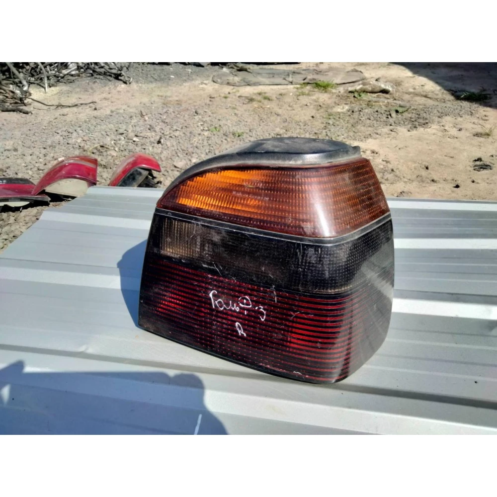 ФОНАРЬ ЗАДНИЙ ПРАВЫЙ VOLKSWAGEN GOLF 3 (1H6945520 1H6945257 ) 1991-1997