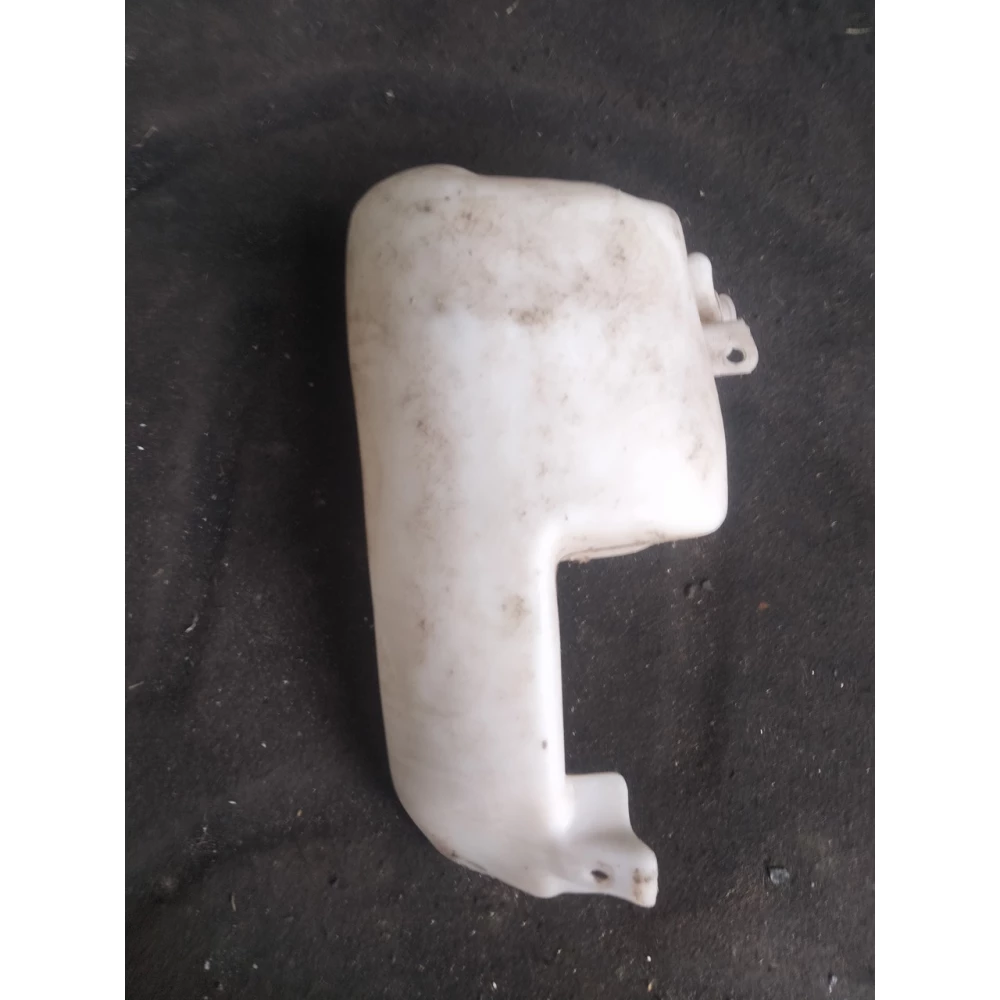 893955453B бачок омывателя лобового стекла Audi 80B3