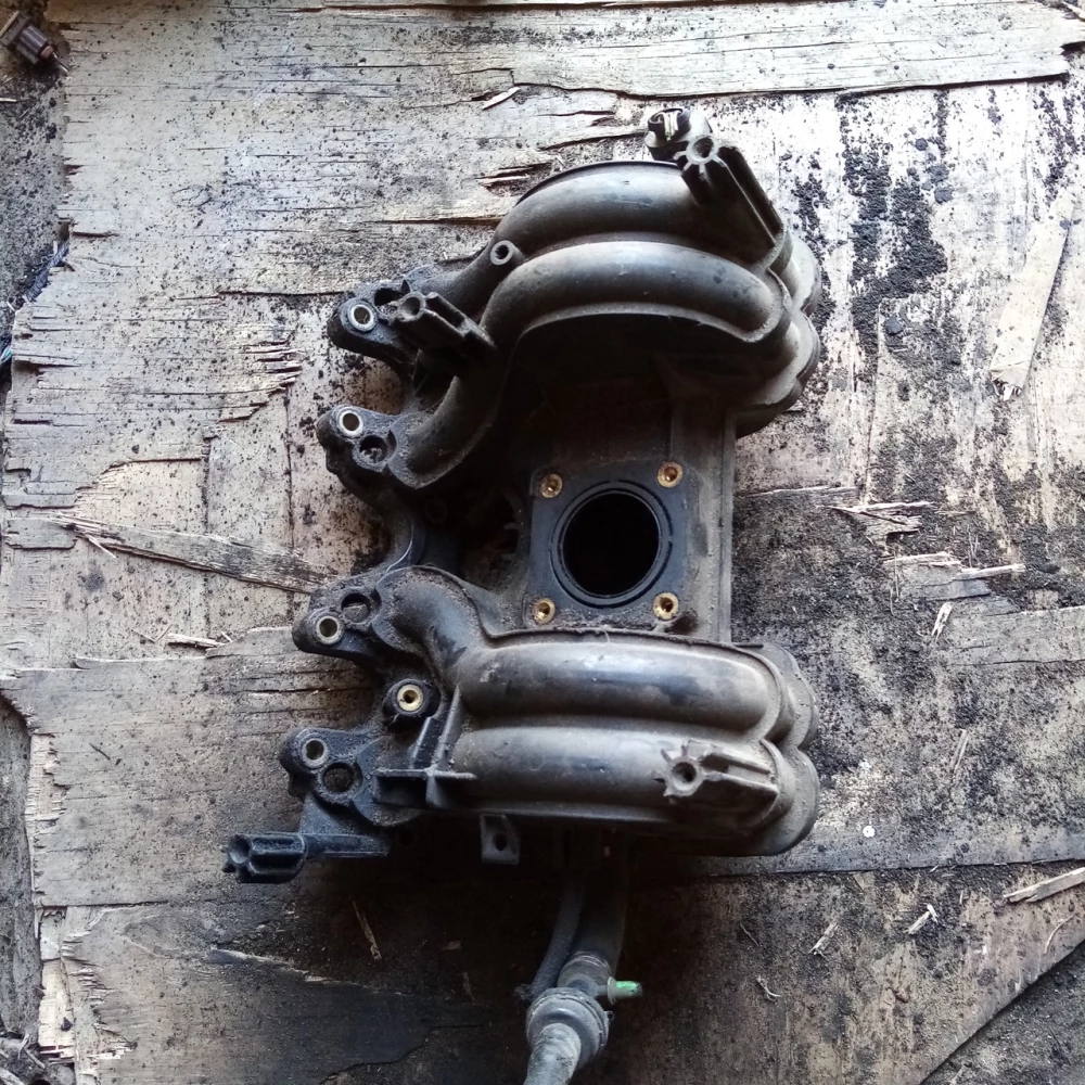 Впускной колектор VW Polo 1.4 030129711BC