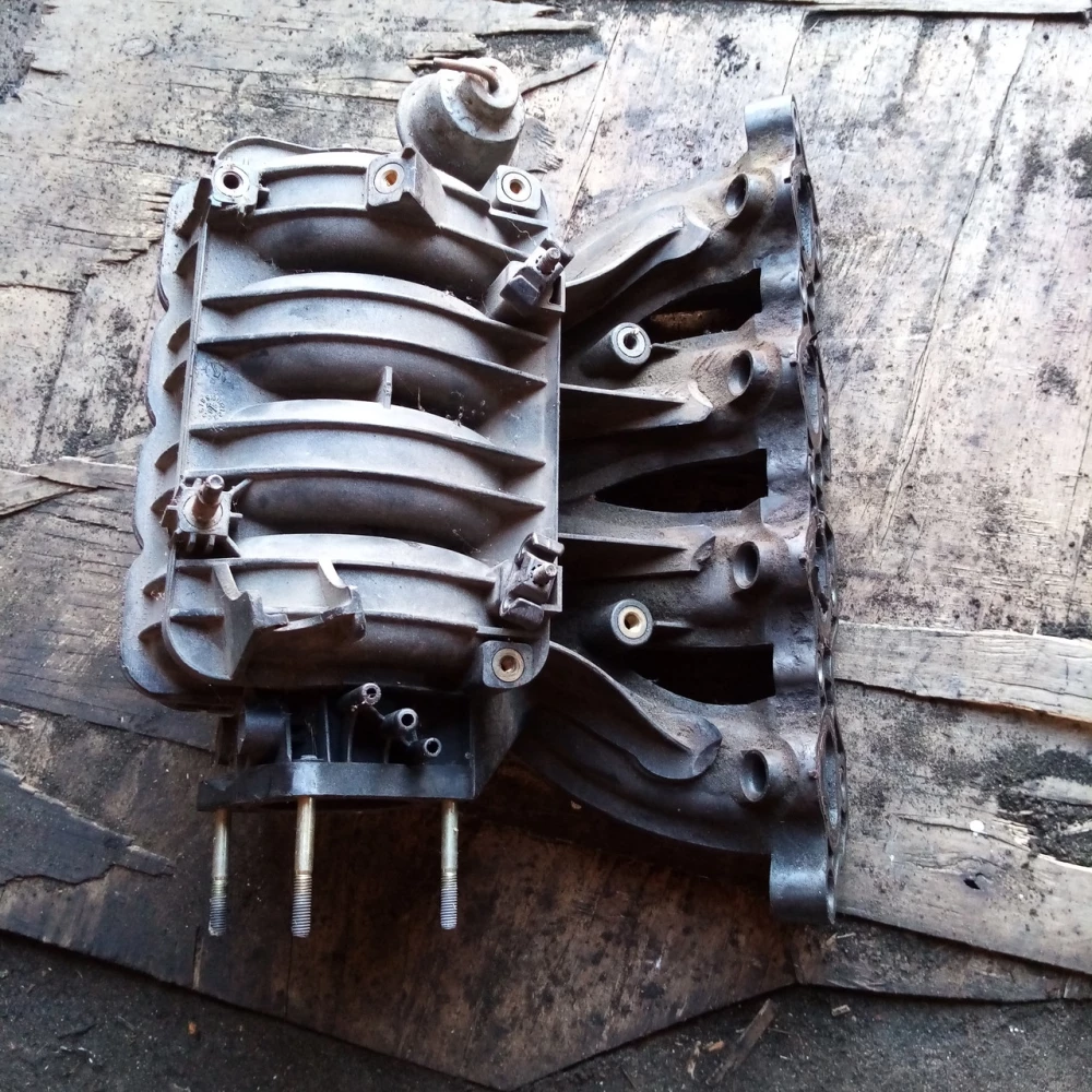 Впускной коллектор Chevrolet Lacheti 1.6 96452343