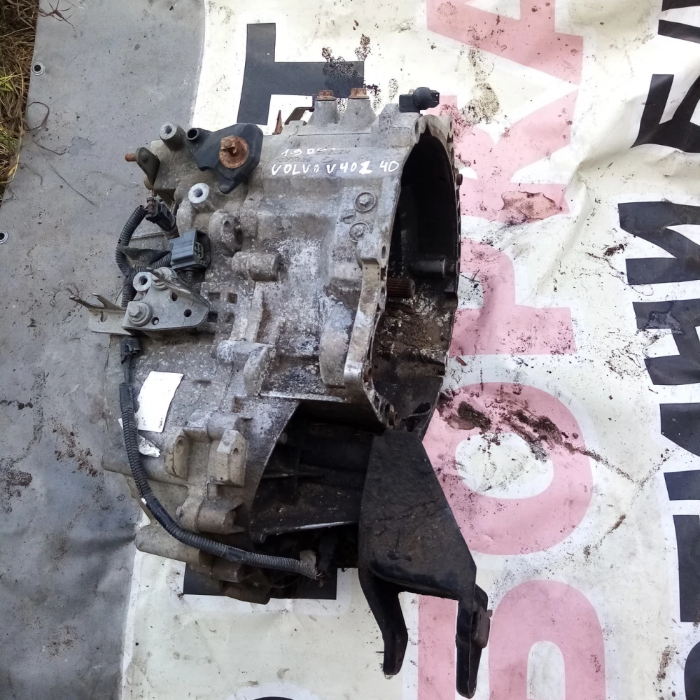 Коробка передач Volvo v40 1.9dci 1023625