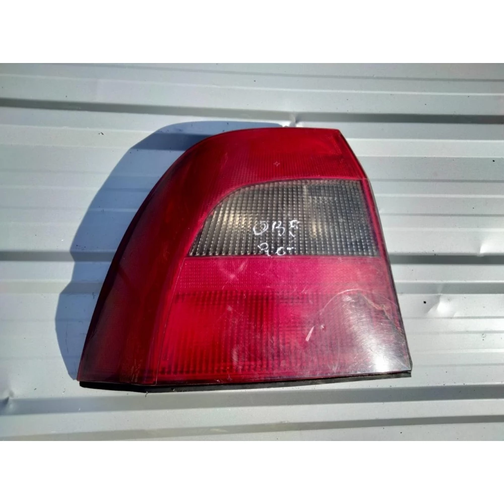 ФОНАРЬ ЗАДНИЙ ЛЕВЫЙ OPEL VECTRA B РЕСТАЙЛ. ( 62144 )
