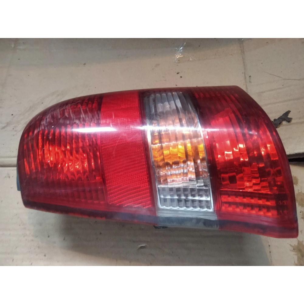 Фонарь задний правый Daewoo nexia хечбек