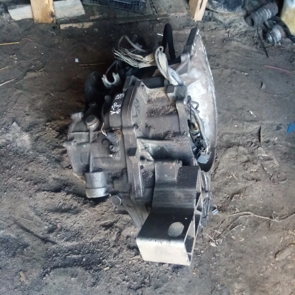 Коробка передач Volvo V70, s80 2.4 автомат 01F710494