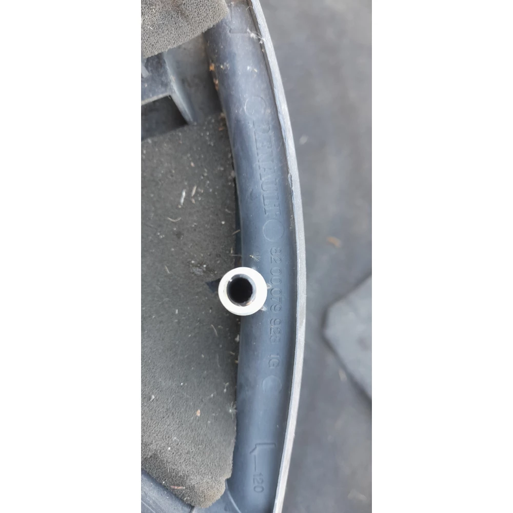 8200079928 кришка зеркала внутренняя левая  Renault Megane 2