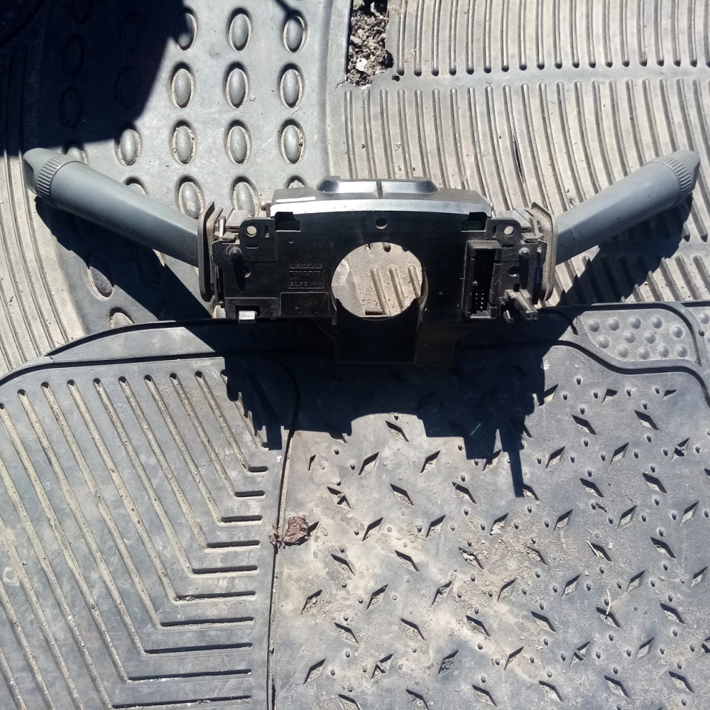 Подрулевой переключатель Volvo s808666599