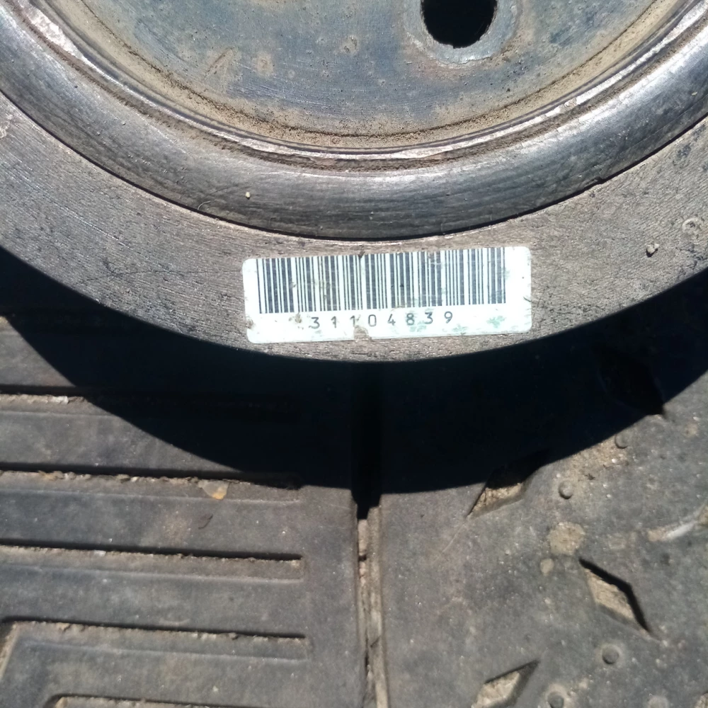 Шкив коленвала Volvo s80 2.4 31104839