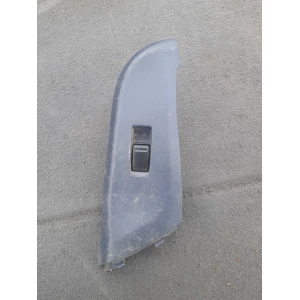 Изображение товара -  Правая кнопка стеклоподёмника Nissan Primera