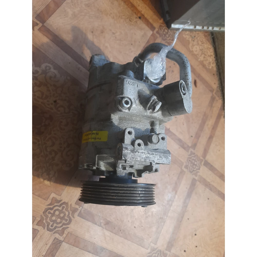 Компресор кондиционера Audi/Volkswagen Nissens 890633