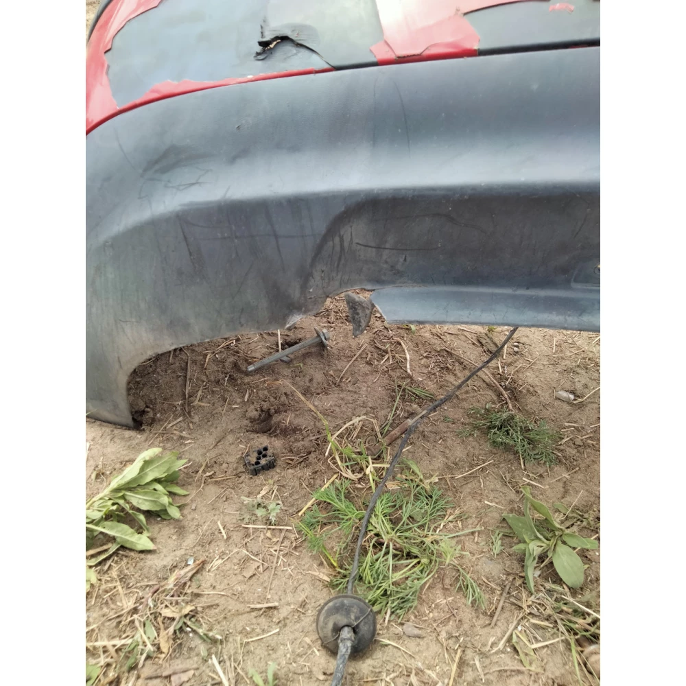 Бампер задний Volkswagen Golf 4 хетчбек 1J6807421