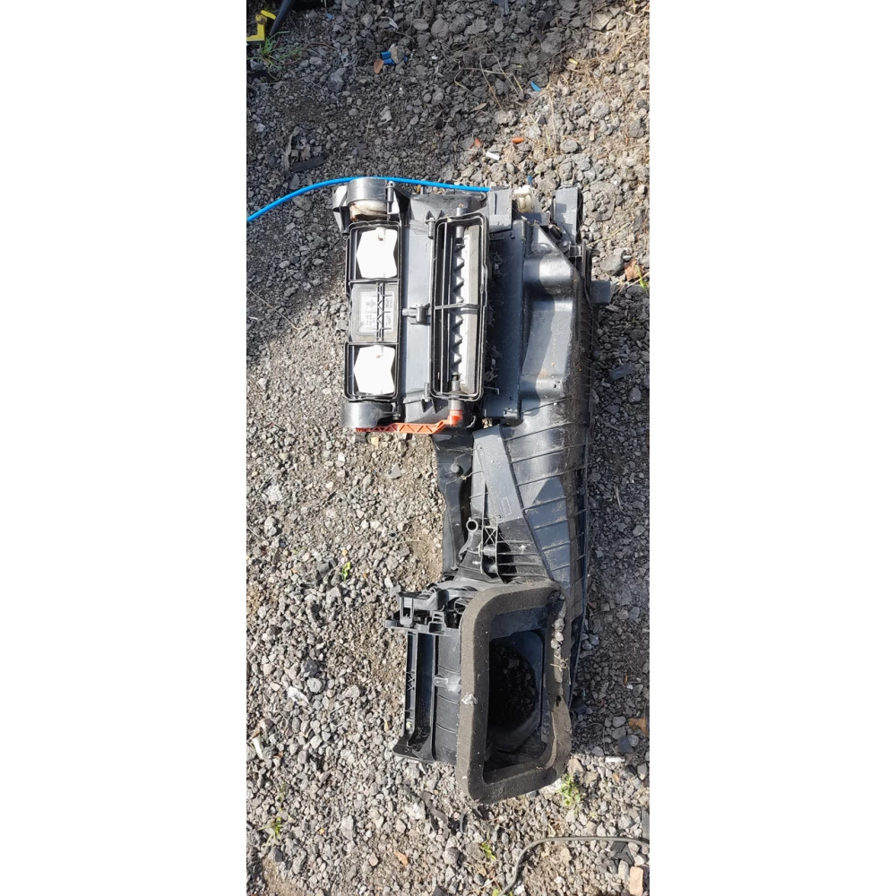 1K1819515 /1K1819061 корпус печки Volkswagen Caddy III