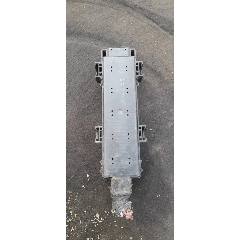 56042209AL блок предохранителей и реле Jeep Grand Cherokee 3.1 WJ