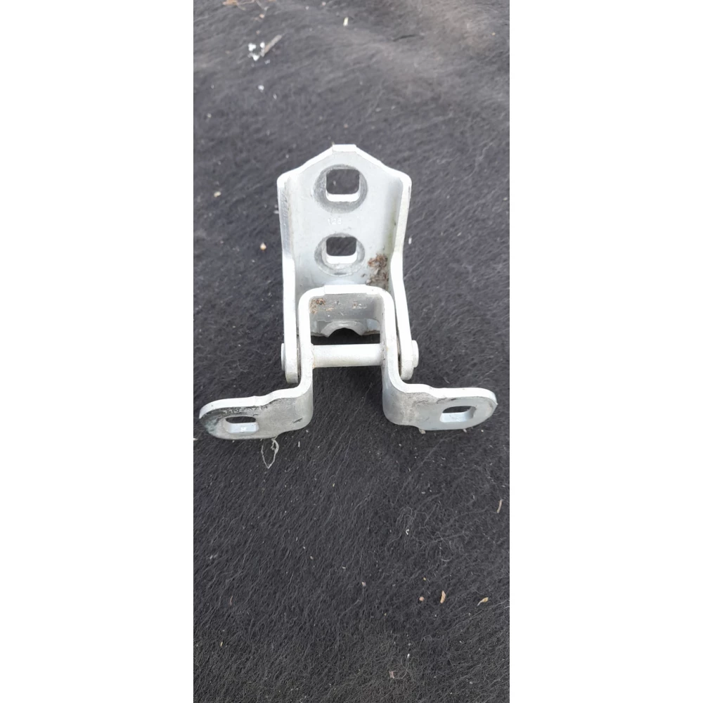 029139F петля двери задняя верхняя Renault Megane 2