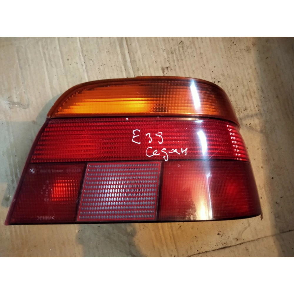 Фонарь задний правый BMW E39