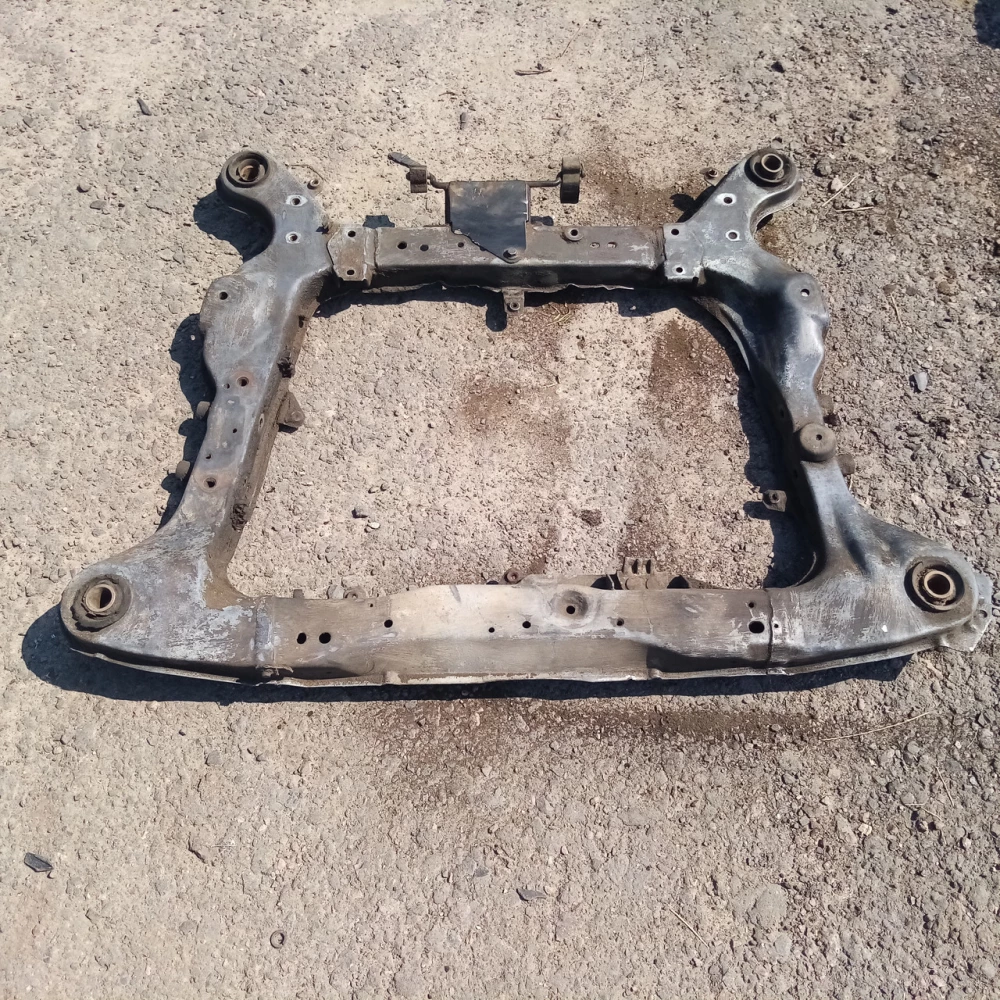 Передний подрамник Volvo s80 2.4