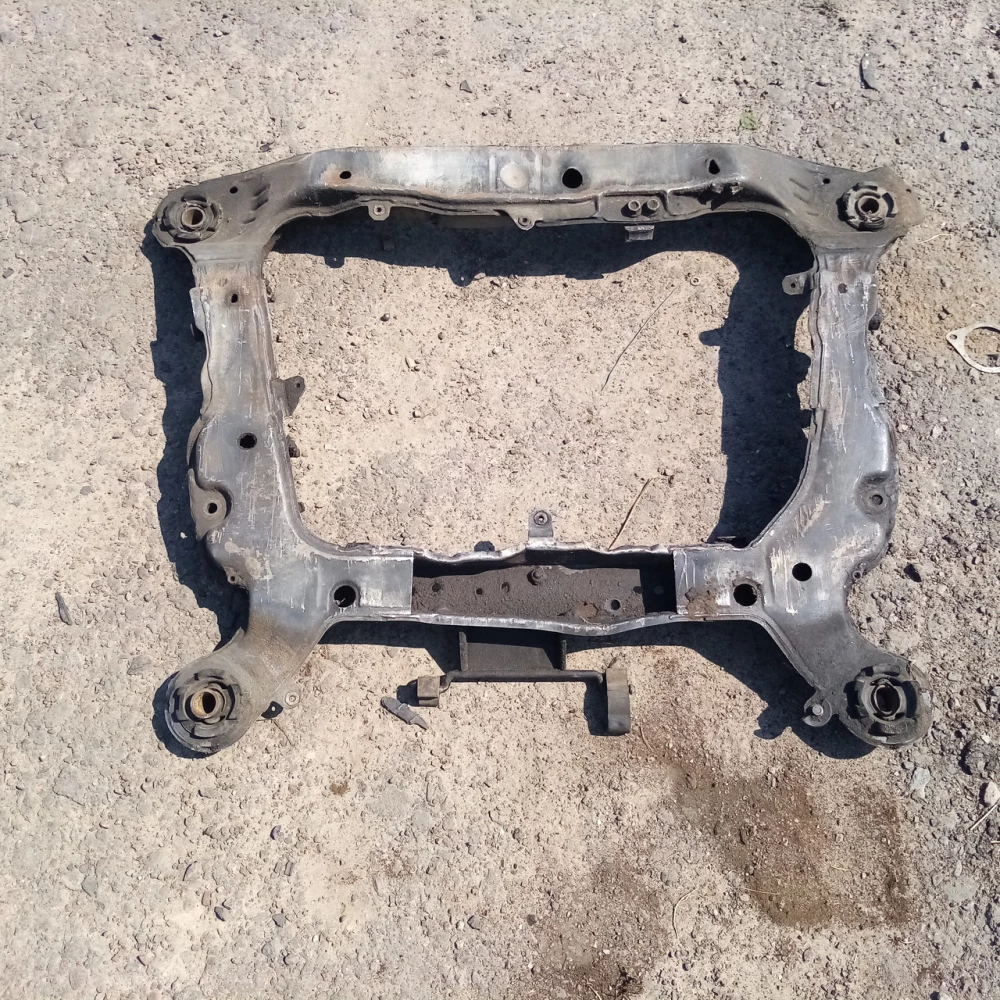 Передний подрамник Volvo s80 2.4