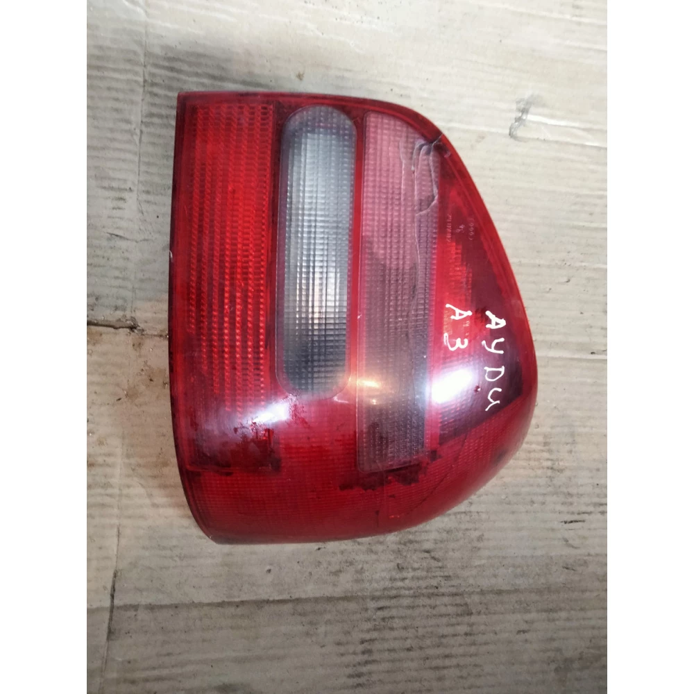 Фонарь задний правый AUDI A3