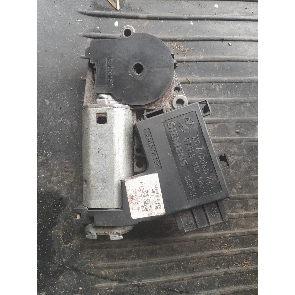 Моторчик люка Bmw E39