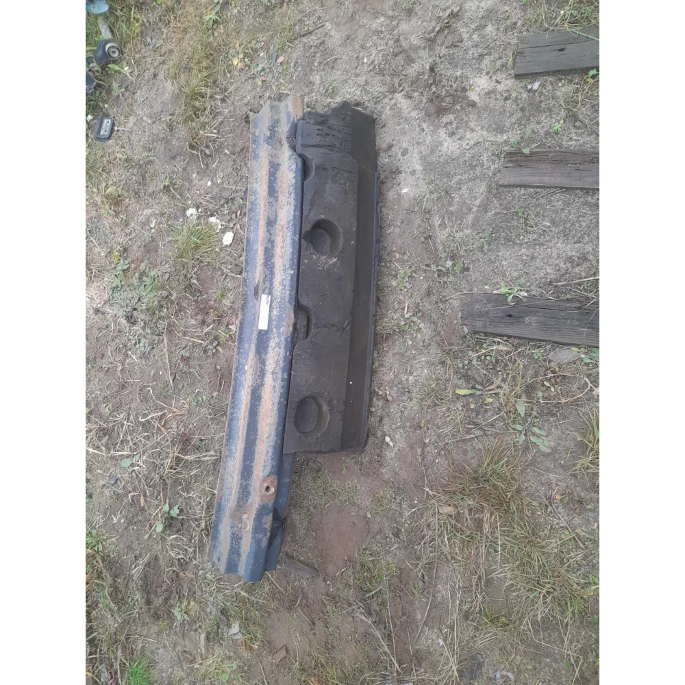 Усилитель  заднего  бампера Ford Mondeo mk3