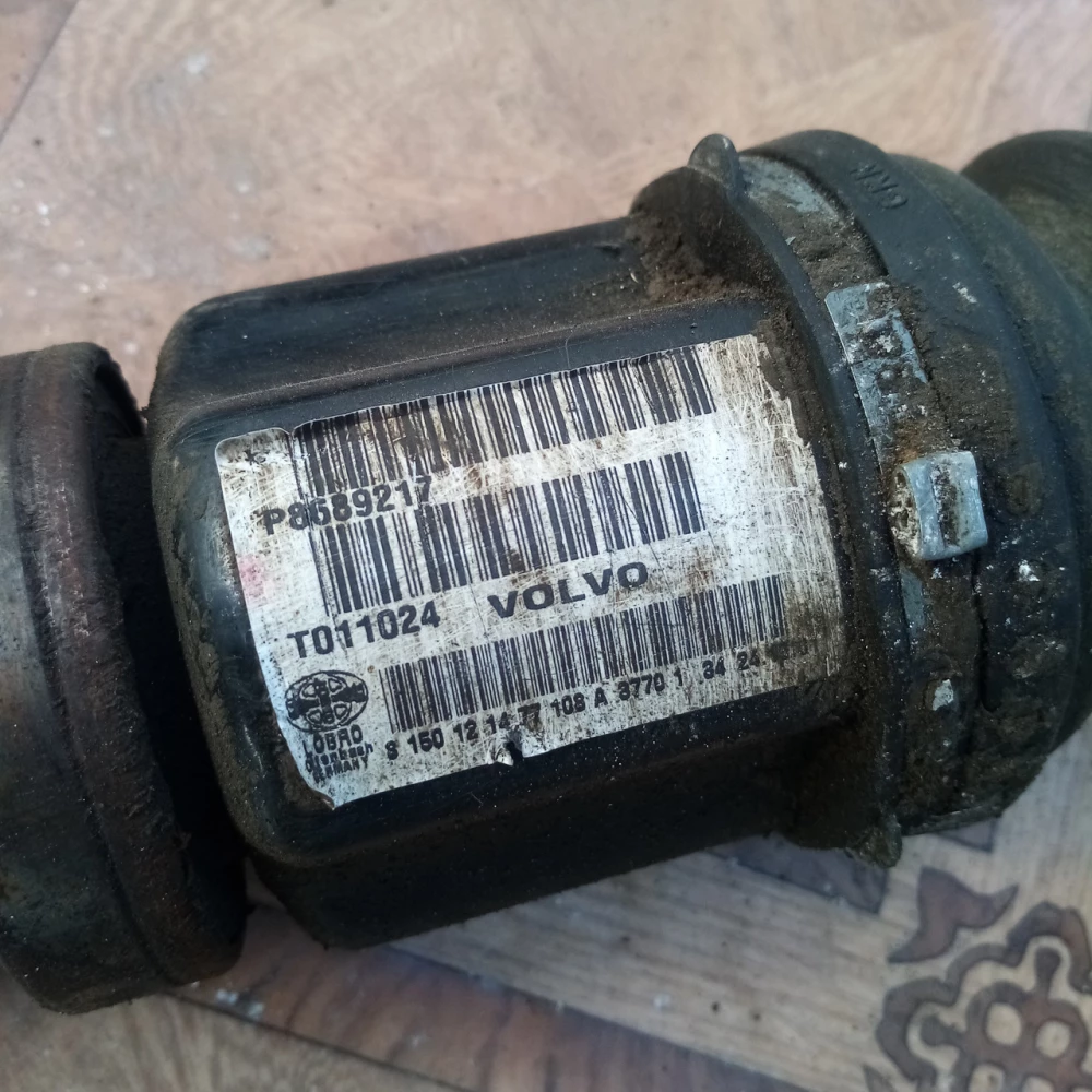 Передняя правая Полуось Volvo s80 2.4 P8689217