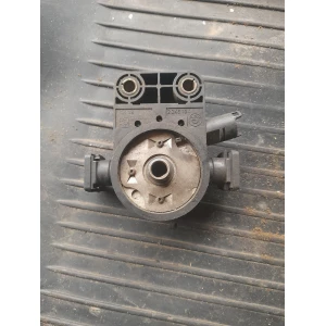 Изображение товара -  Кронштейн  топливного фильтра BMW E39 2.5