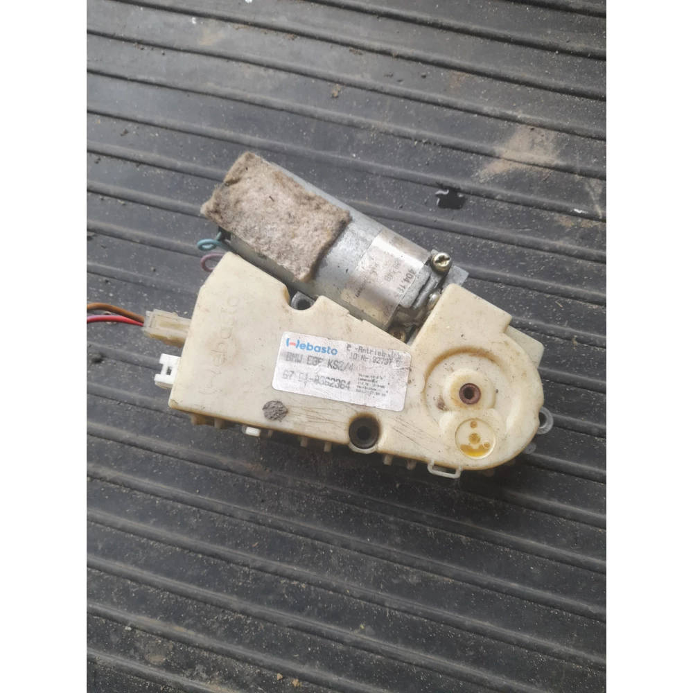 Моторчик люка Bmw E36