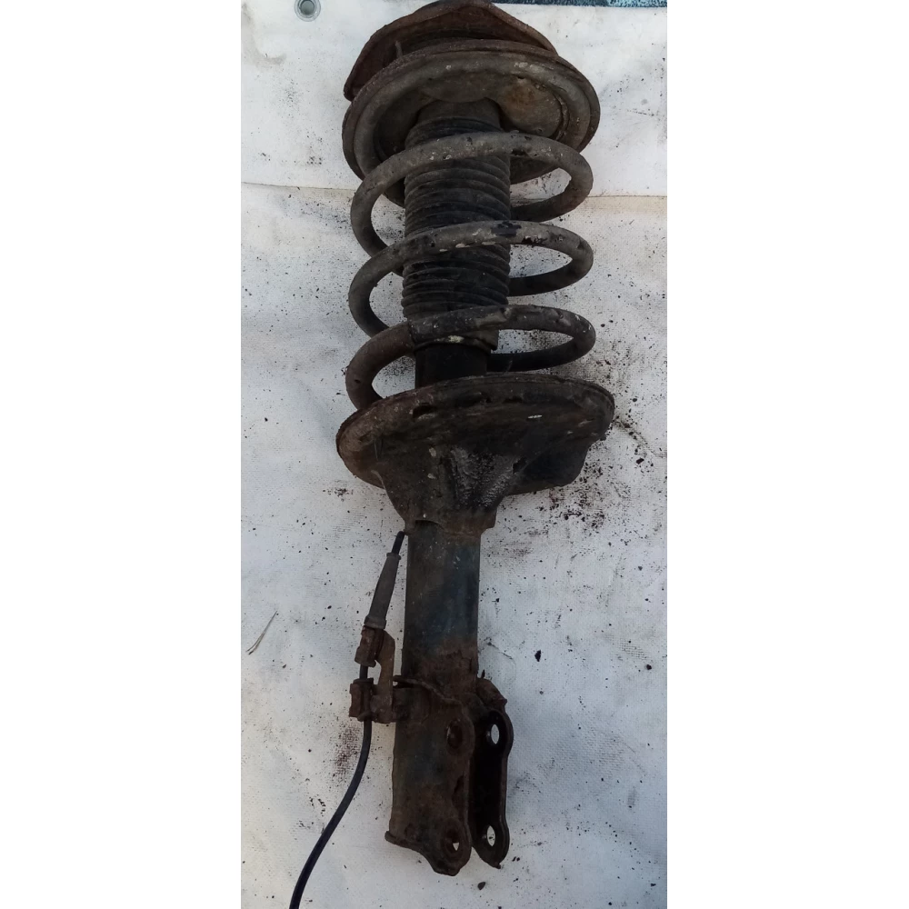 Передняя стойка Hyundai Elantra