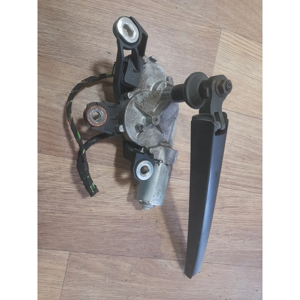 Моторчик заднего дворника Vw Touran