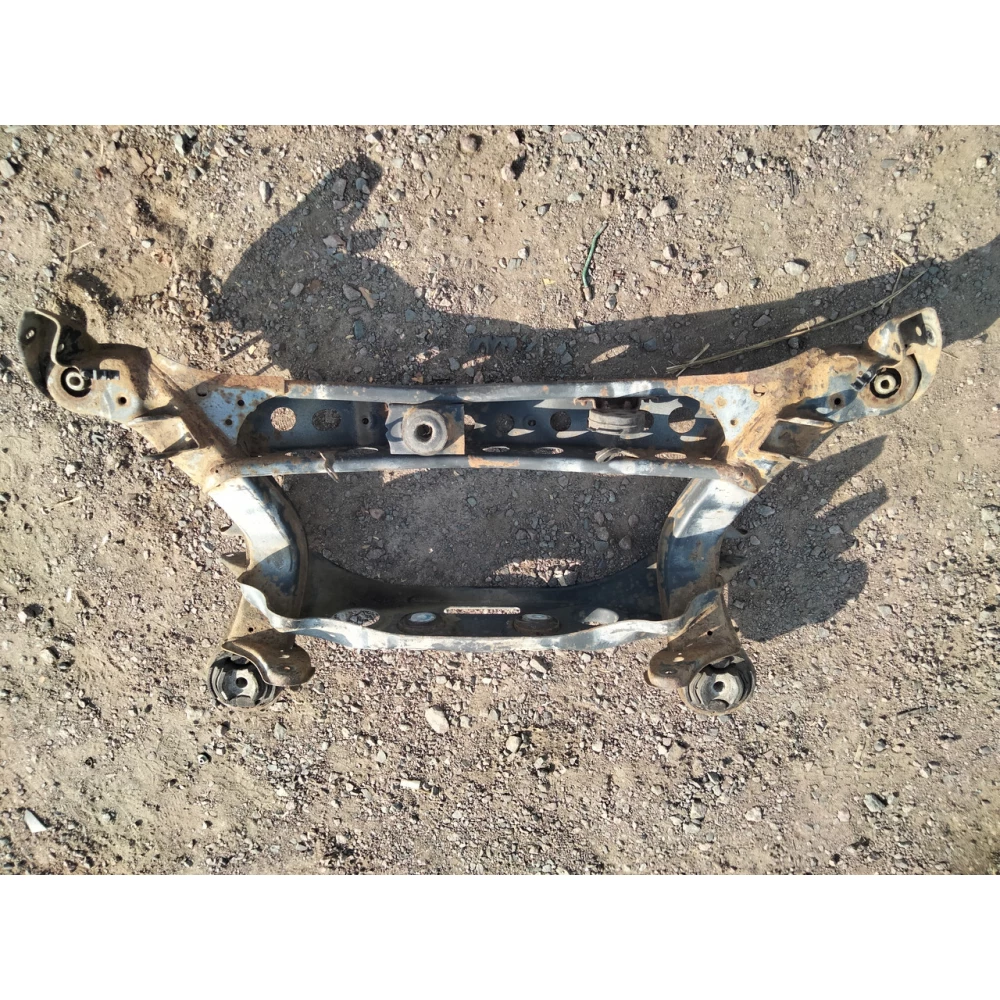 Подрамник задний Mercedes Benz W 210