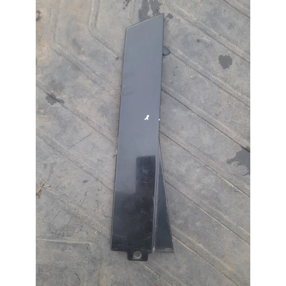 Накладка  задней правой  двери Vw Passat b5