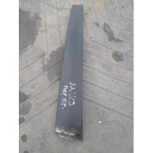 Изображение товара -  Накладка передней правой двери Ford Mondeo mk3