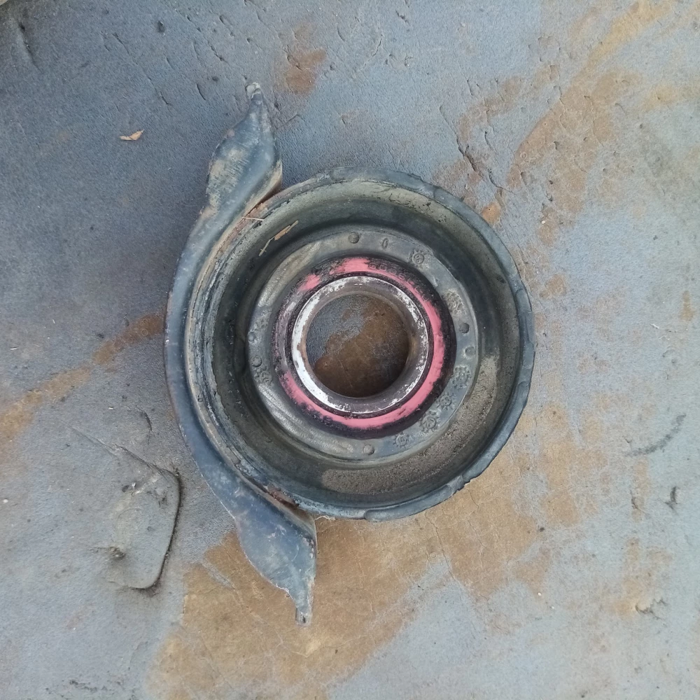 Подвесной подшипник Mercedes-Benz w124  0853960