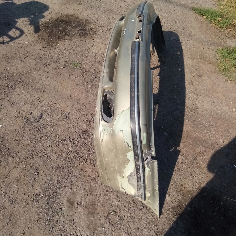 Передний бампер Daewoo Nexia 96169762